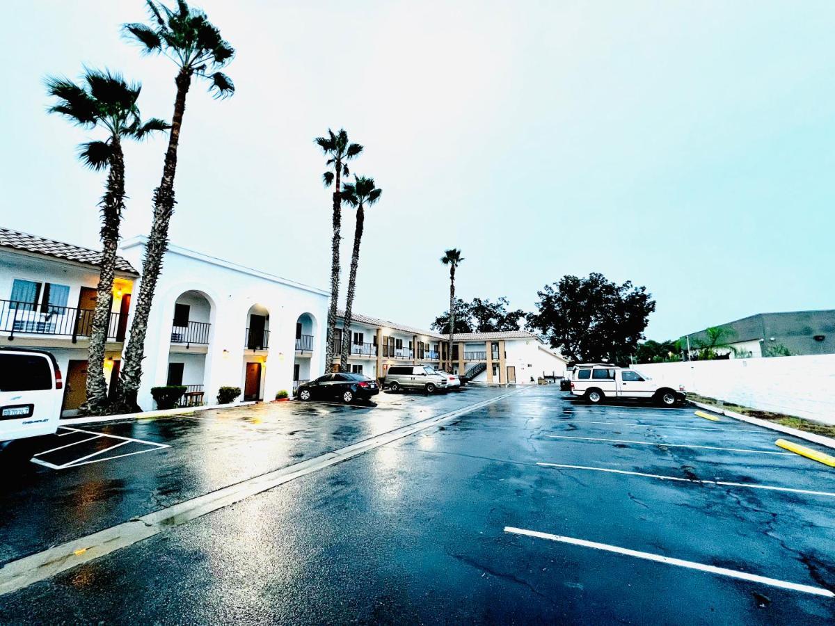 Casa Blanca Express & Suites Cypress Buena Park - Anaheim Area Экстерьер фото