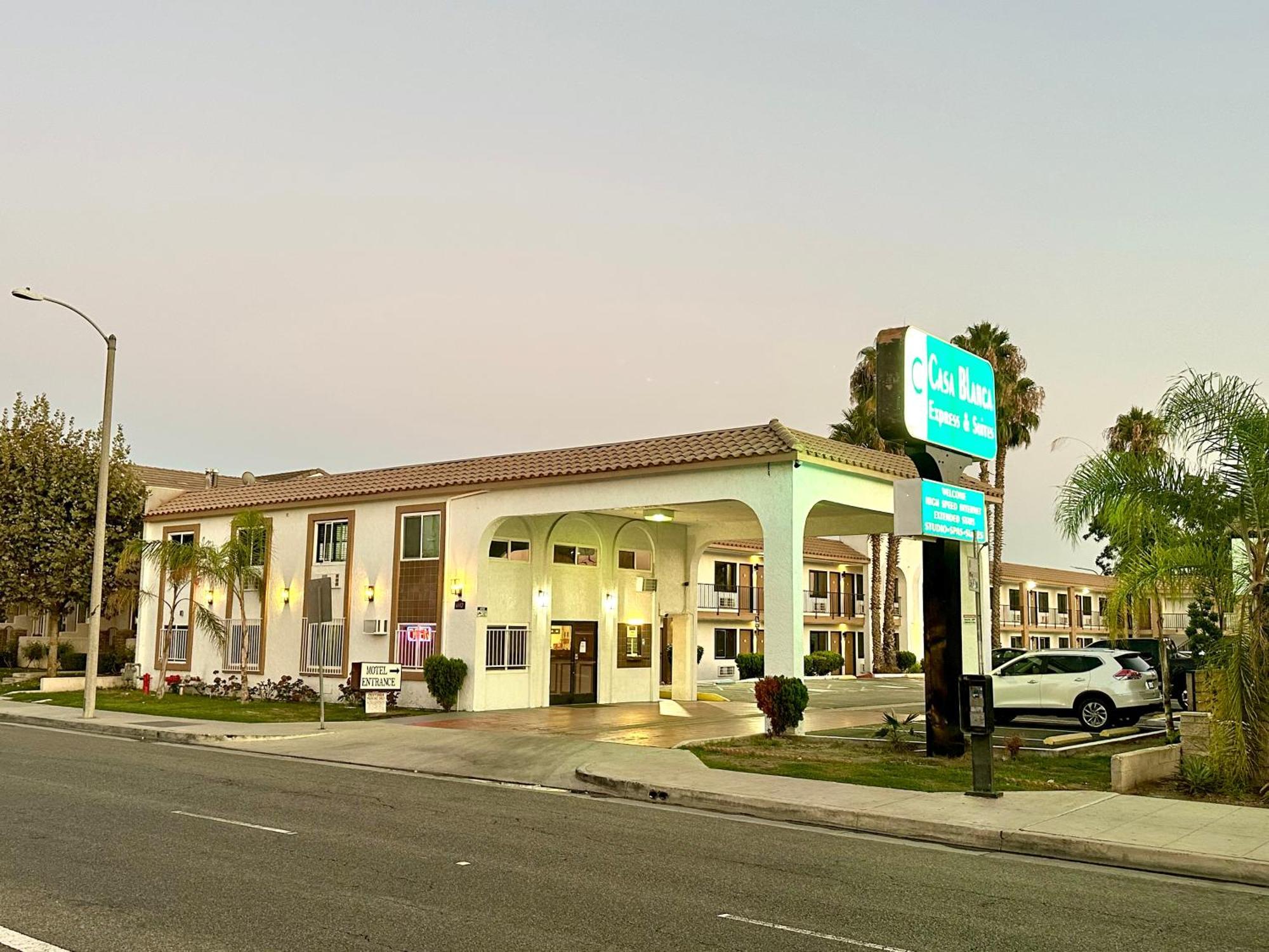 Casa Blanca Express & Suites Cypress Buena Park - Anaheim Area Экстерьер фото